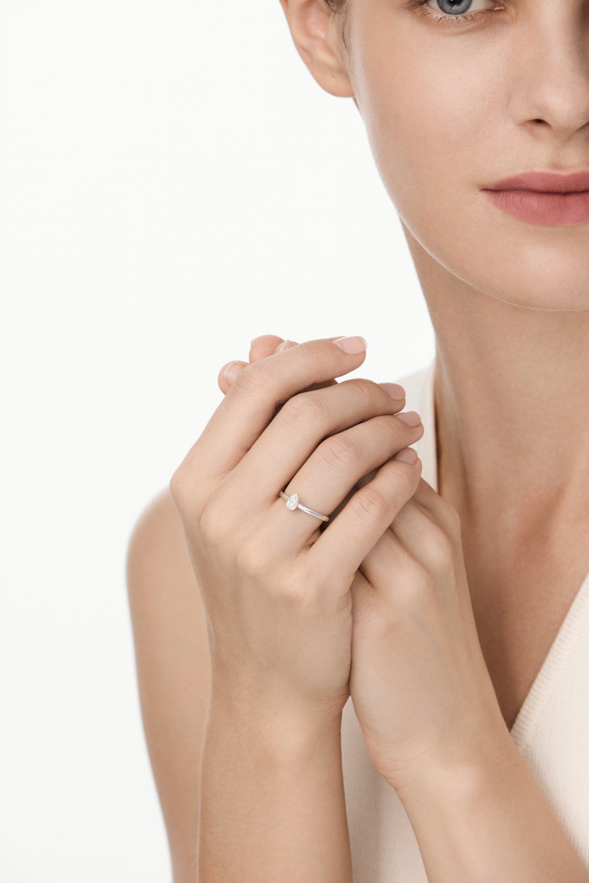 Audrey Solitaire Ring Peony Pink